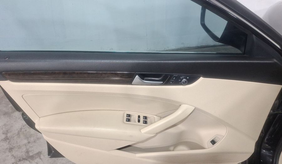 Volkswagen Passat 3.6 DSG Sedan 2015