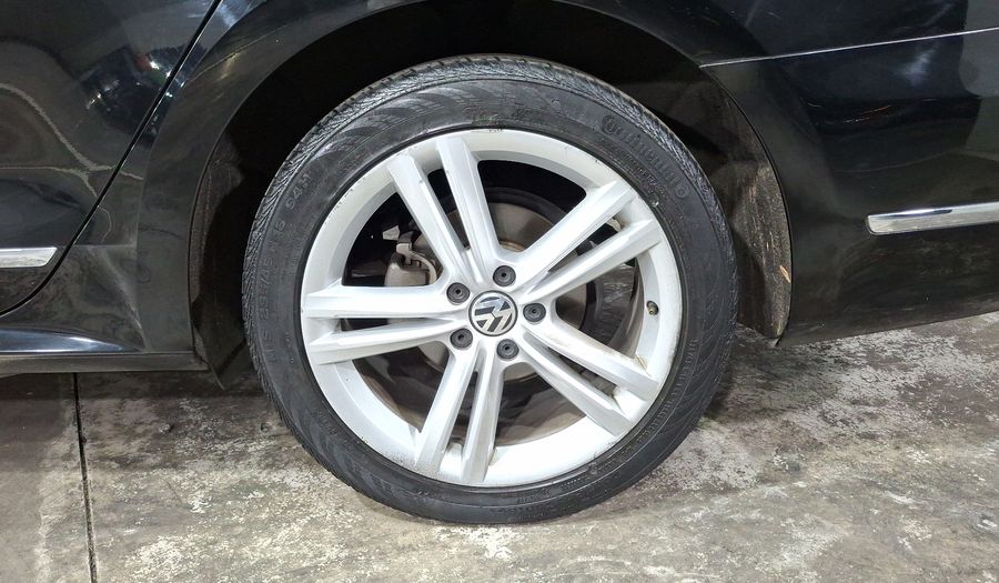 Volkswagen Passat 3.6 DSG Sedan 2015