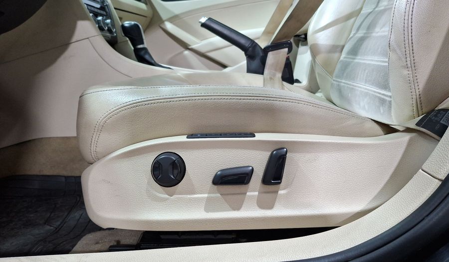 Volkswagen Passat 3.6 DSG Sedan 2015