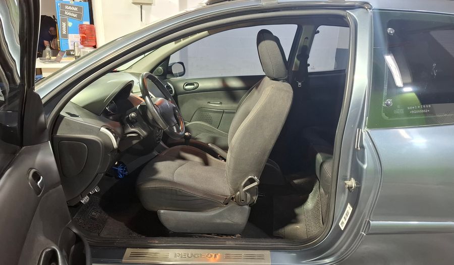Peugeot 207 COMPACT XT 1.6 Hatchback 2009