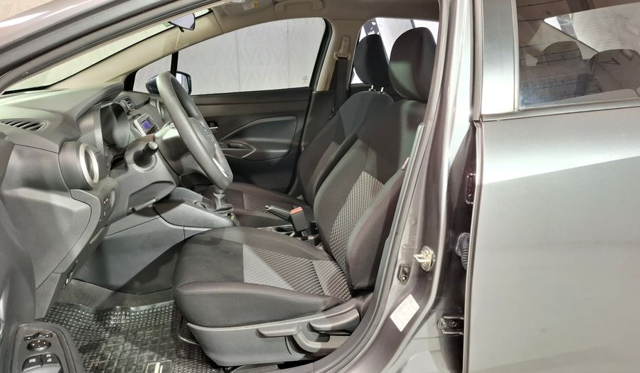Nissan Versa 1.6 SENSE Sedan 2021