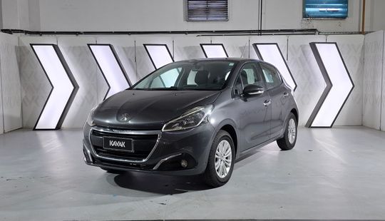 Peugeot • 208