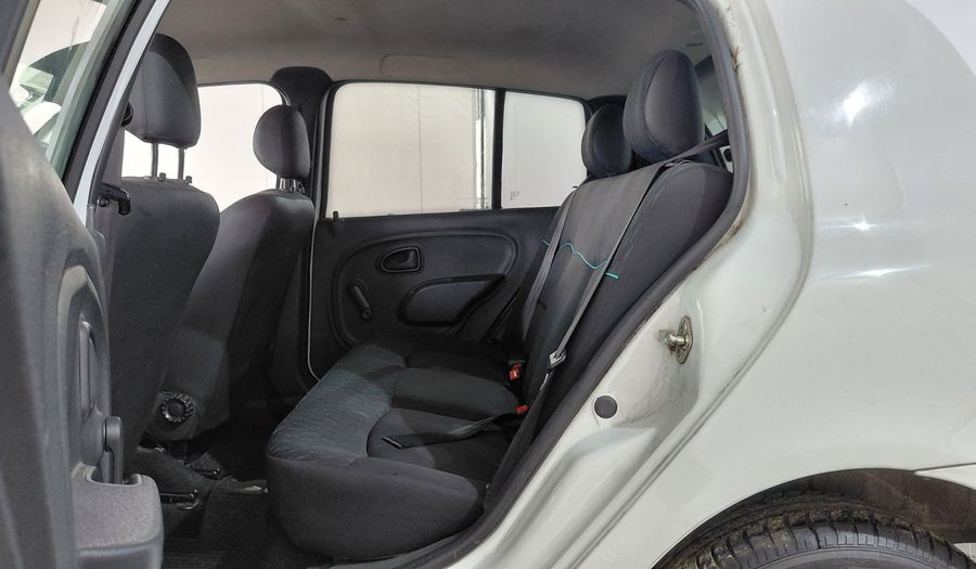 Renault Clio 1.1 CONFORT Hatchback 2014