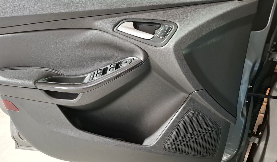 Ford Focus Iii 2.0 TITANIUM Hatchback 2017