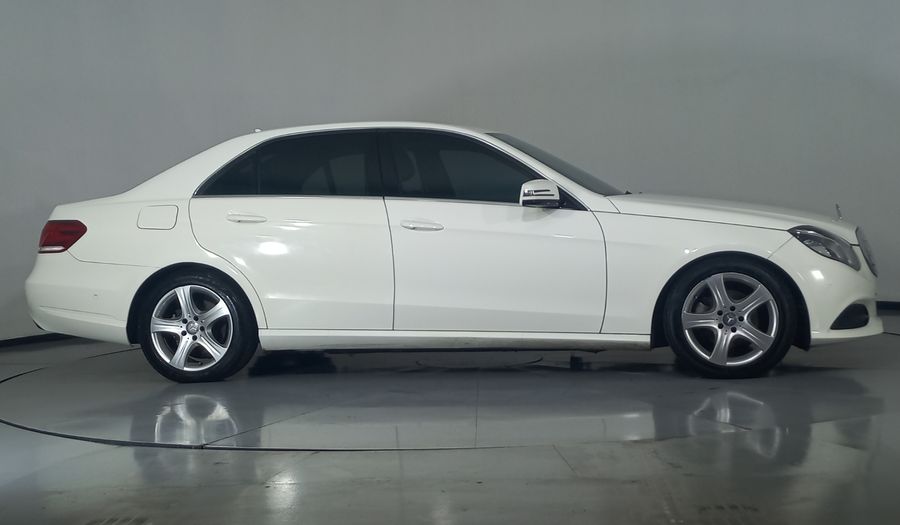 Mercedes Benz Clase E 2.0 200 CGI EXCLUSIVE AT Sedan 2014