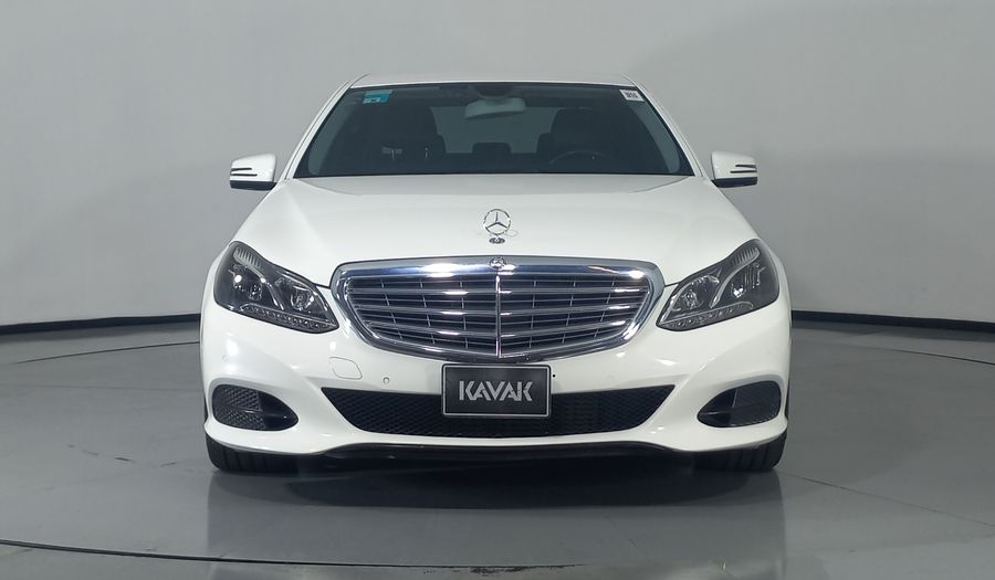 Mercedes Benz Clase E 2.0 200 CGI EXCLUSIVE AT Sedan 2014