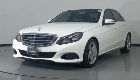 Mercedes Benz • Clase E