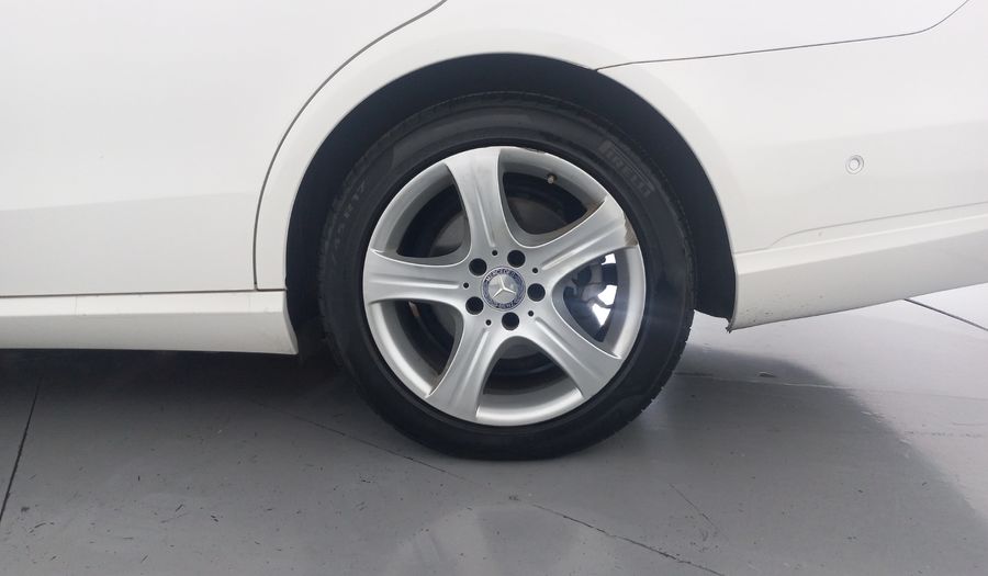 Mercedes Benz Clase E 2.0 200 CGI EXCLUSIVE AT Sedan 2014