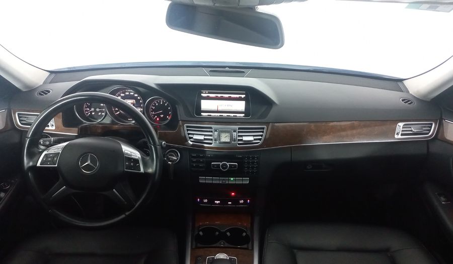 Mercedes Benz Clase E 2.0 200 CGI EXCLUSIVE AT Sedan 2014