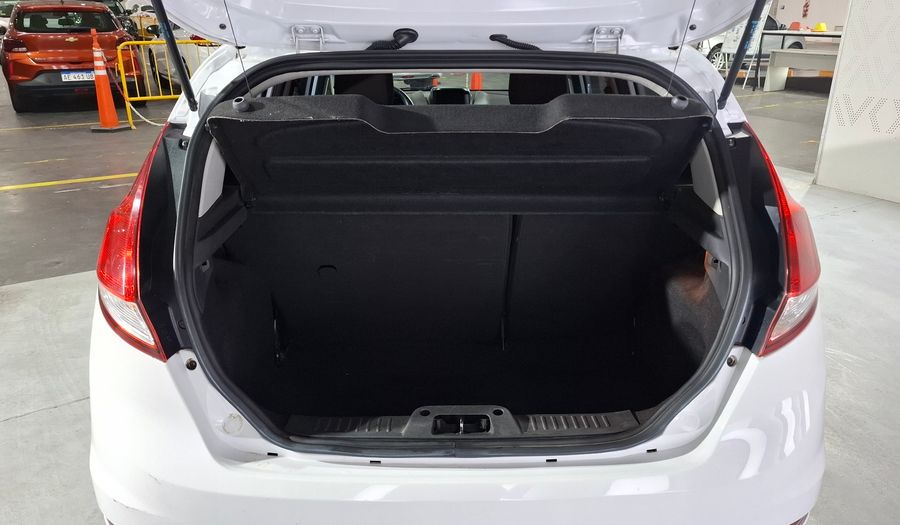 Ford Fiesta Kinetic Design 1.6 SE PLUS Hatchback 2018