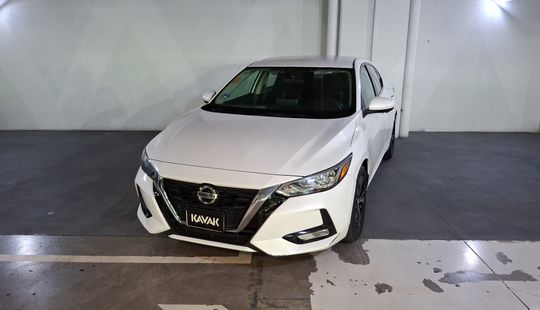 Nissan • Sentra