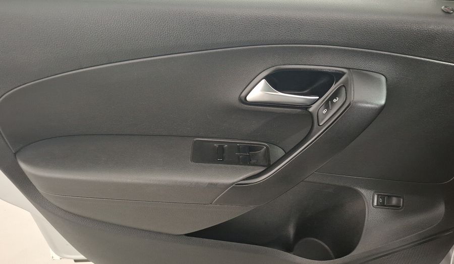Volkswagen Vento 1.6 STARTLINE AUTO Sedan 2020