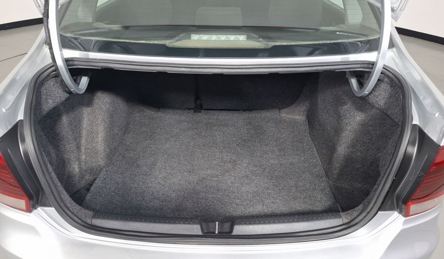 Volkswagen Vento 1.6 STARTLINE AUTO Sedan 2020