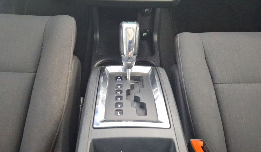 Dodge Journey 2.4 SXT 7 PASAJEROS Suv 2010