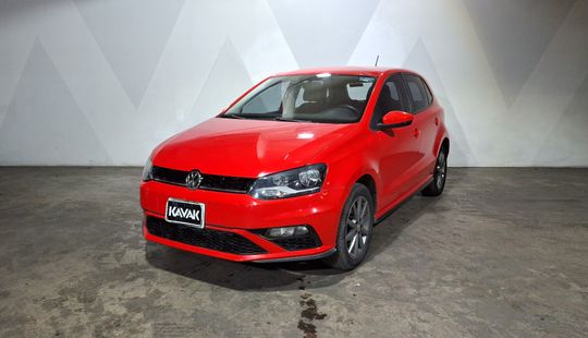 Volkswagen • Polo