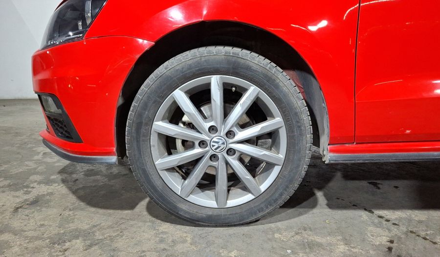 Volkswagen Polo 1.6 STARTLINE AUTO Hatchback 2021