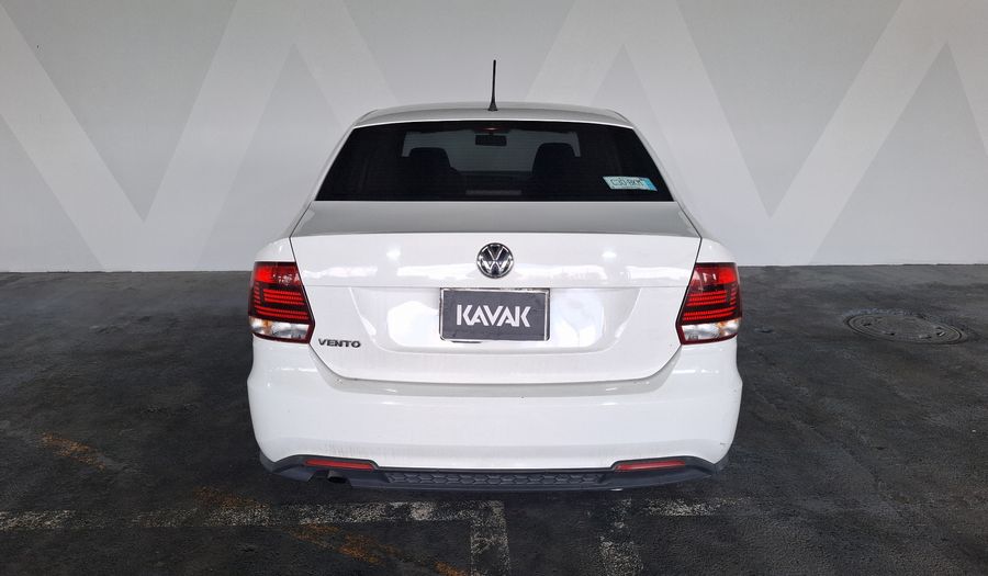 Volkswagen Vento 1.6 STARTLINE Sedan 2022