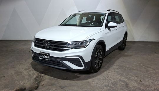 Volkswagen • Tiguan