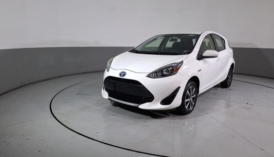 Toyota • Prius C