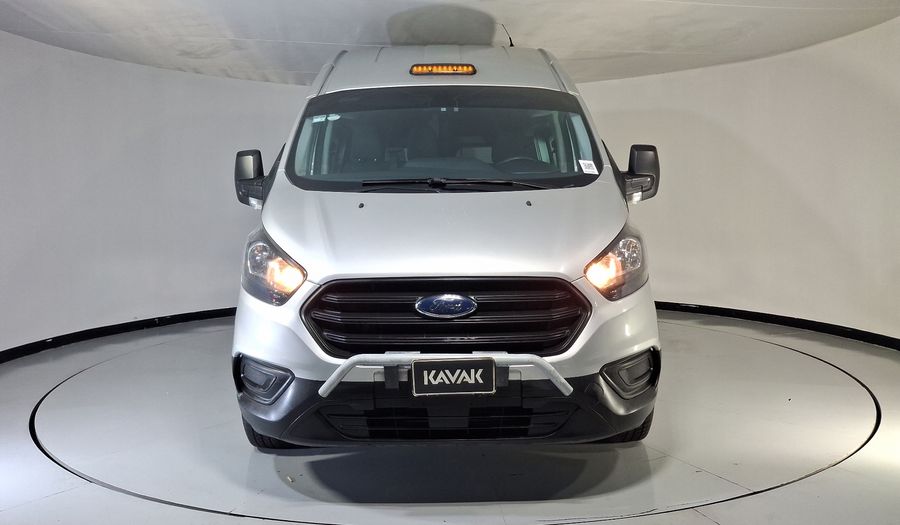 Ford Transit 2.2 DIESEL 9 PASAJEROS LARGA Van 2021