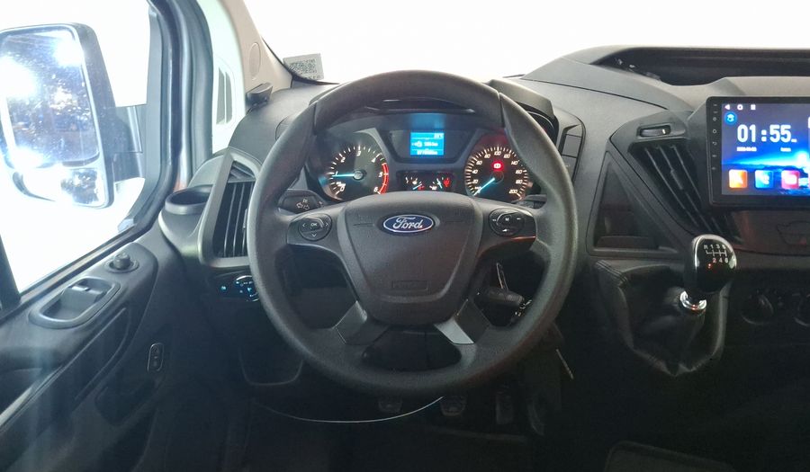 Ford Transit 2.2 DIESEL 9 PASAJEROS LARGA Van 2021