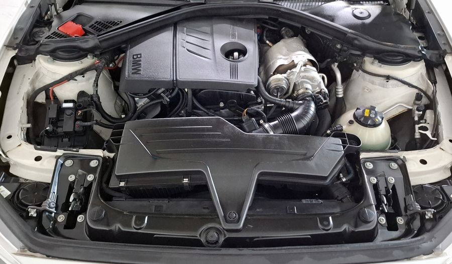 Bmw Serie 1 1.6 118IA URBAN LINE Hatchback 2014