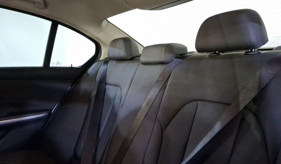 Bmw Serie 3 2.0 320I AUTO Sedan 2021