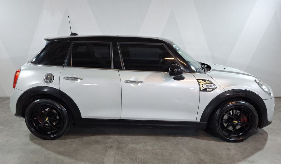 Mini Cooper S 2.0 COOPER HOT CHILI AT Hatchback 2018
