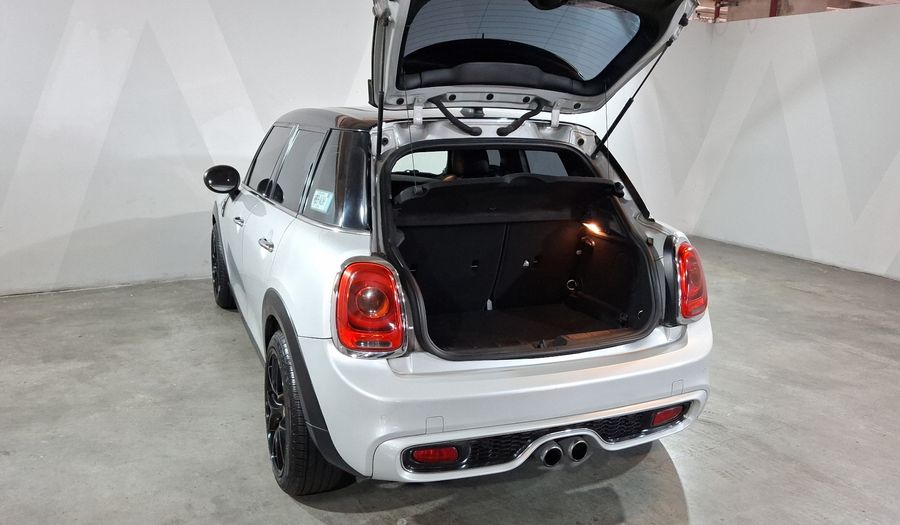 Mini Cooper S 2.0 COOPER HOT CHILI AT Hatchback 2018