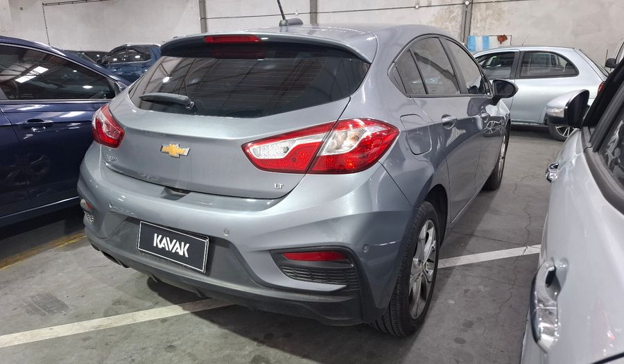 Chevrolet Cruze Ii 1.4 LT Hatchback 2022