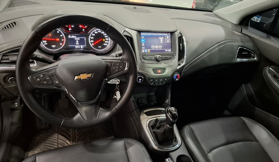 Chevrolet Cruze Ii 1.4 LT Hatchback 2022
