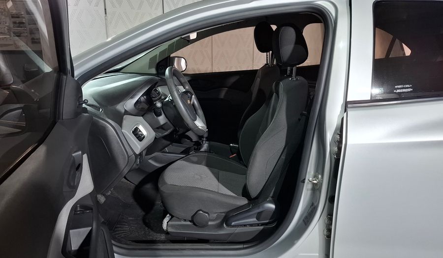 Chevrolet Onix 1.4 LT Hatchback 2017