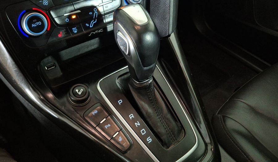 Ford Focus 2.0 TITANIUM POWER SHIFT Hatchback 2019