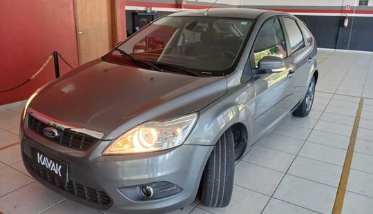 Ford • Focus