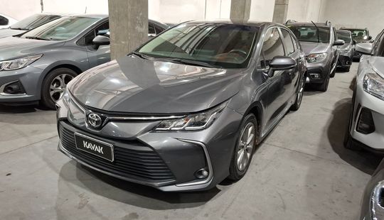 Toyota • Corolla