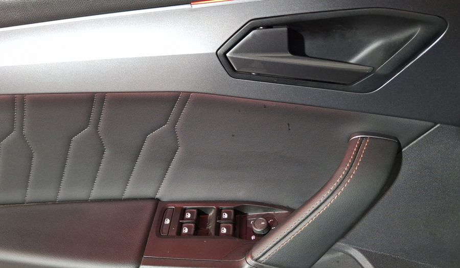 Cupra Leon 2.0 300HP DCT Hatchback 2024