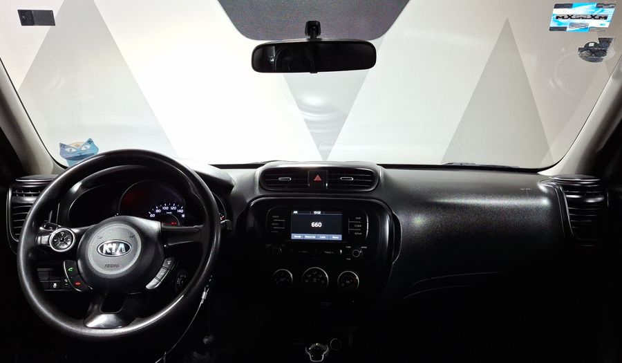 Kia Soul 1.6 LX MT Hatchback 2017