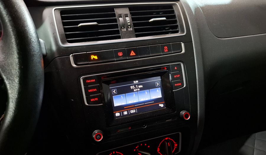 Volkswagen Suran 1.6 16V HIGHLINE I MOTION Wagon 2017