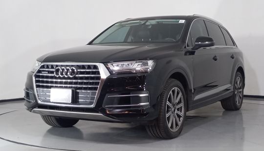 Audi • Q7