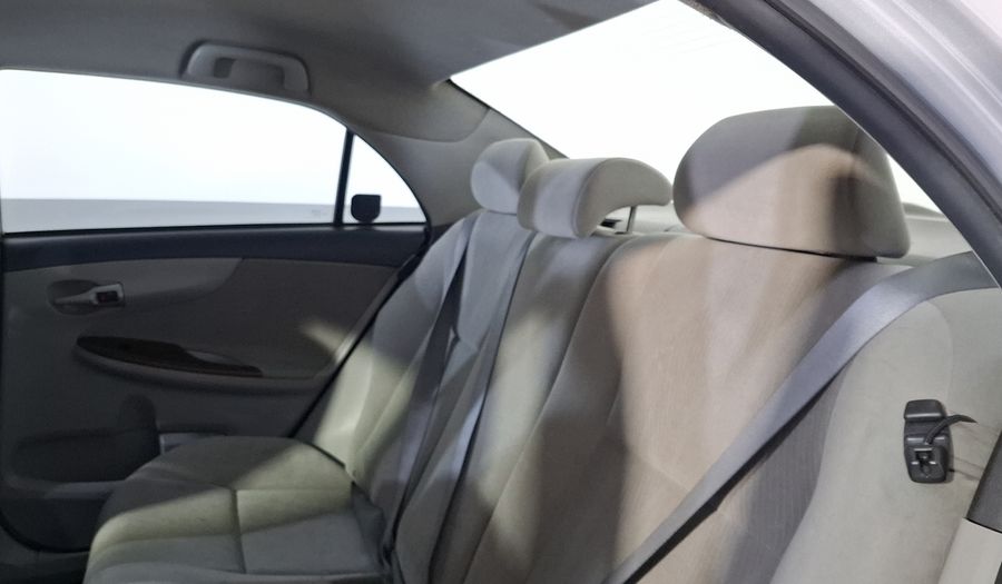 Toyota Corolla 1.8 XLE AT Sedan 2012