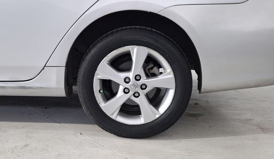 Toyota Corolla 1.8 XLE AT Sedan 2012