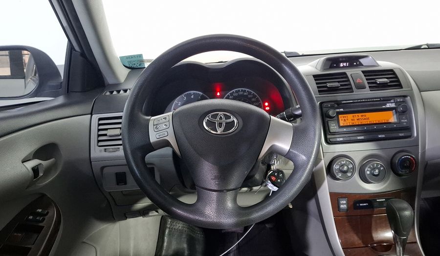 Toyota Corolla 1.8 XLE AT Sedan 2012