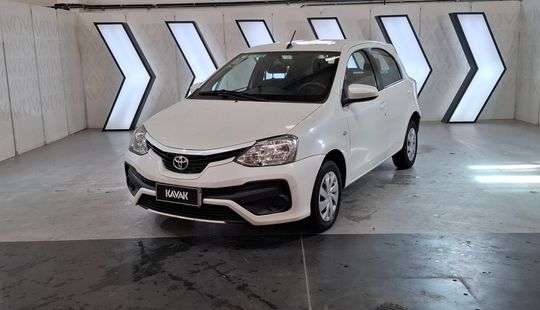 Toyota • Etios