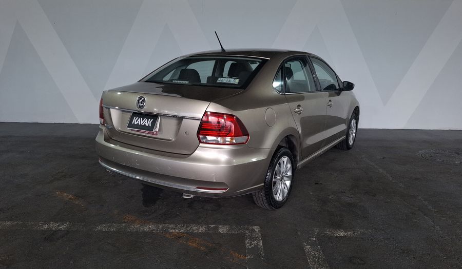 Volkswagen Vento 1.6 HIGHLINE TIPTRONIC Sedan 2017