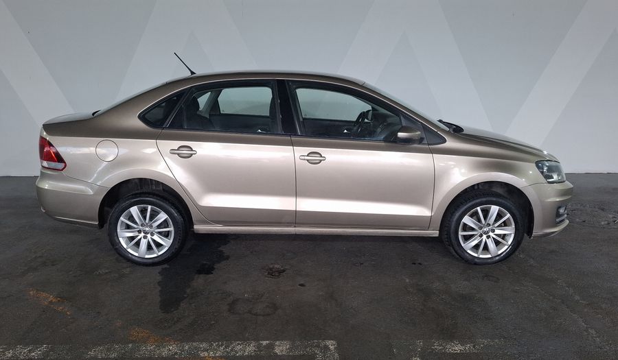 Volkswagen Vento 1.6 HIGHLINE TIPTRONIC Sedan 2017
