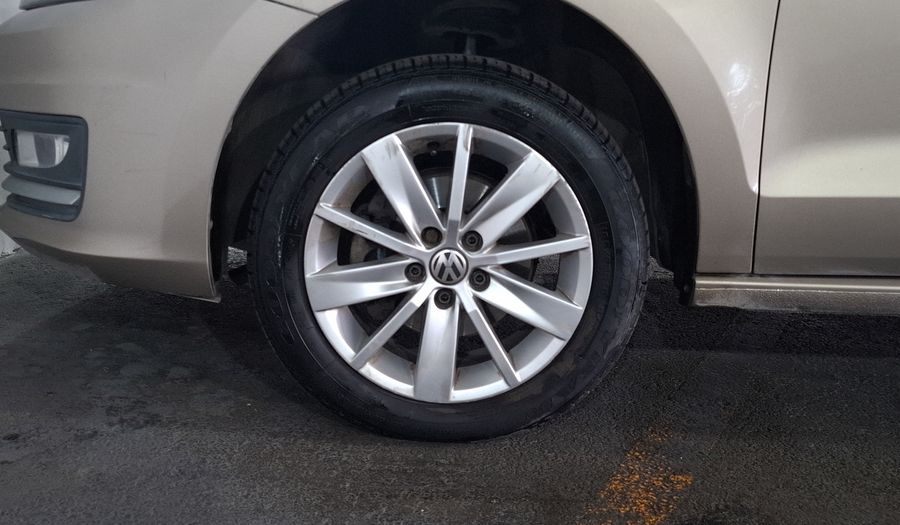 Volkswagen Vento 1.6 HIGHLINE TIPTRONIC Sedan 2017