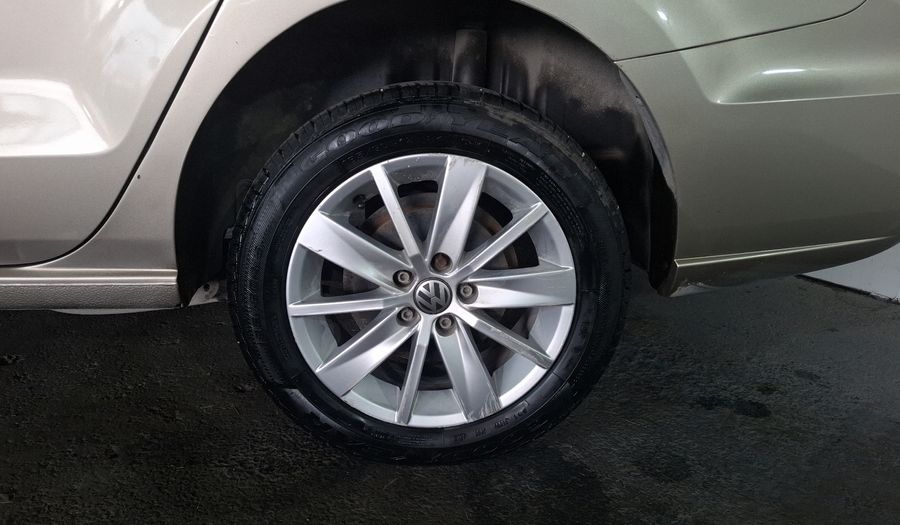 Volkswagen Vento 1.6 HIGHLINE TIPTRONIC Sedan 2017