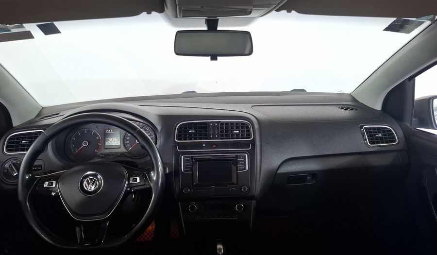 Volkswagen Vento 1.6 HIGHLINE TIPTRONIC Sedan 2017