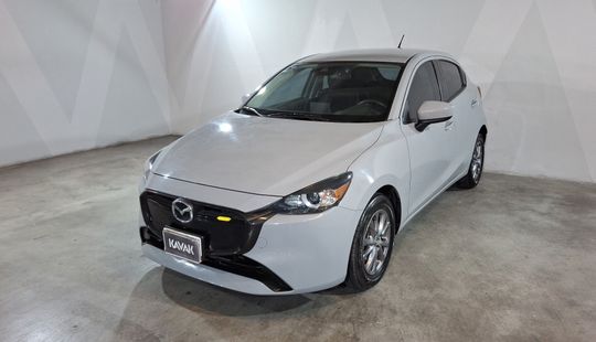 Mazda • Mazda 2