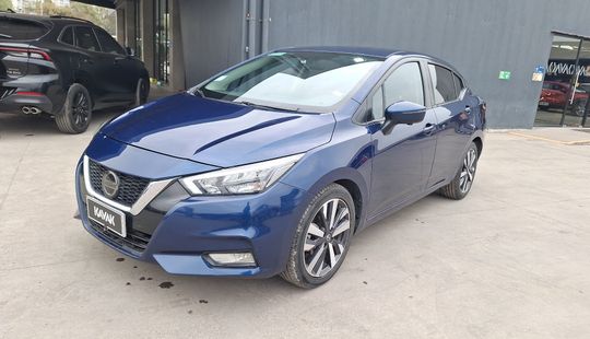 Nissan • Versa